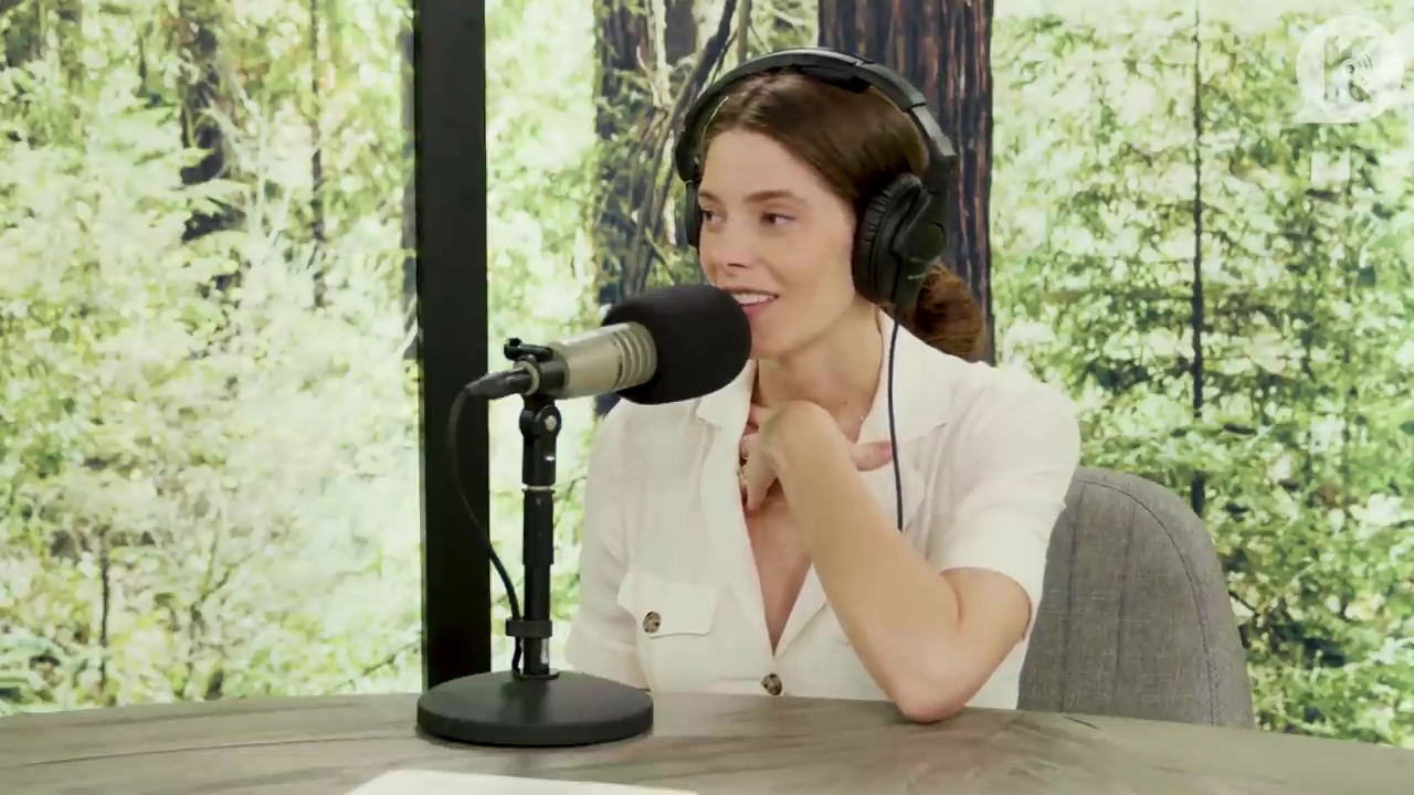 Ashley-Greene-dot-nl_TheTwilightEffect-Aflevering7NewMoonRewatchPart1of3-3153.jpg