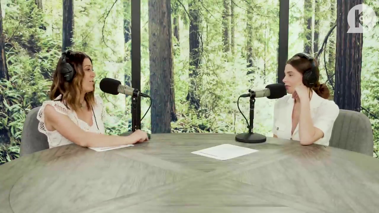 Ashley-Greene-dot-nl_TheTwilightEffect-Aflevering7NewMoonRewatchPart1of3-3157.jpg