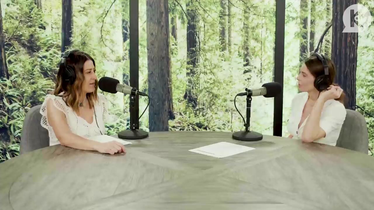 Ashley-Greene-dot-nl_TheTwilightEffect-Aflevering7NewMoonRewatchPart1of3-3170.jpg