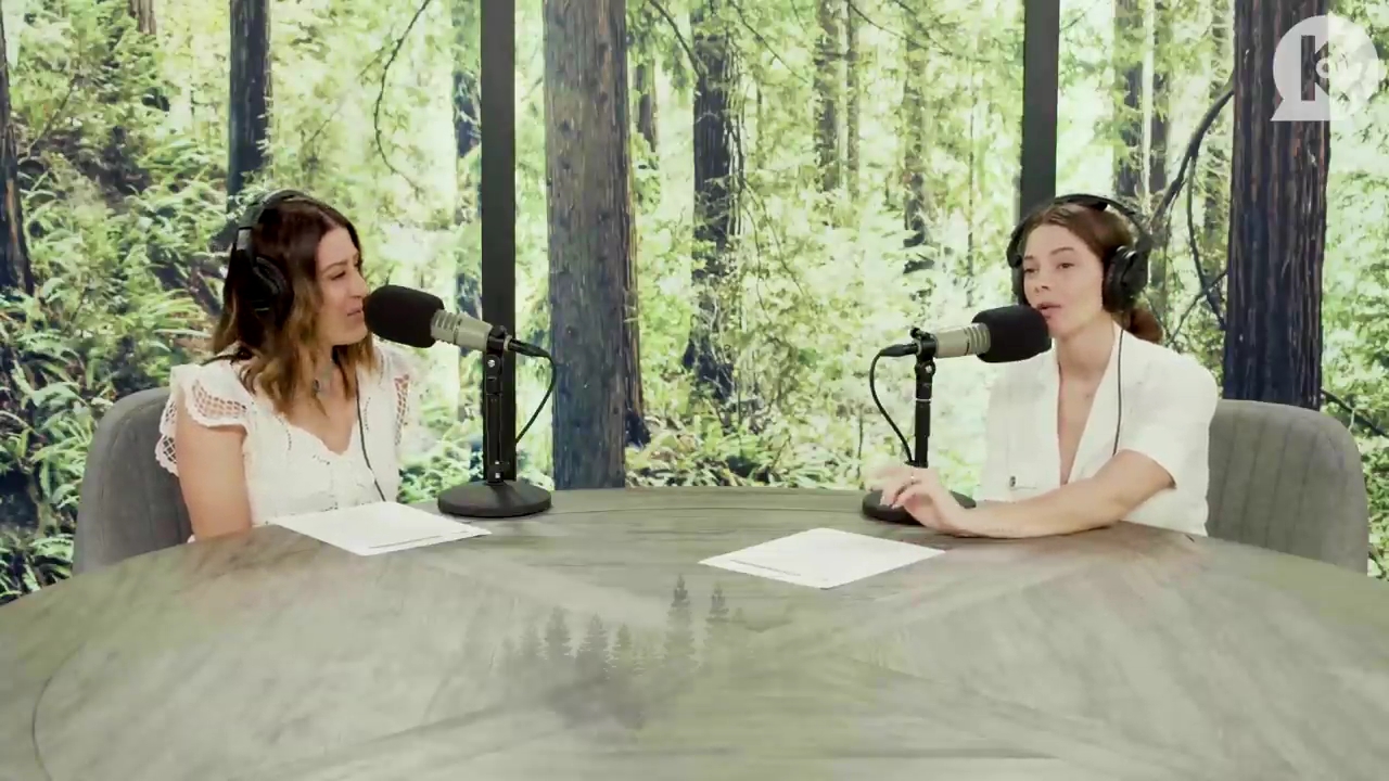 Ashley-Greene-dot-nl_TheTwilightEffect-Aflevering7NewMoonRewatchPart1of3-3212.jpg