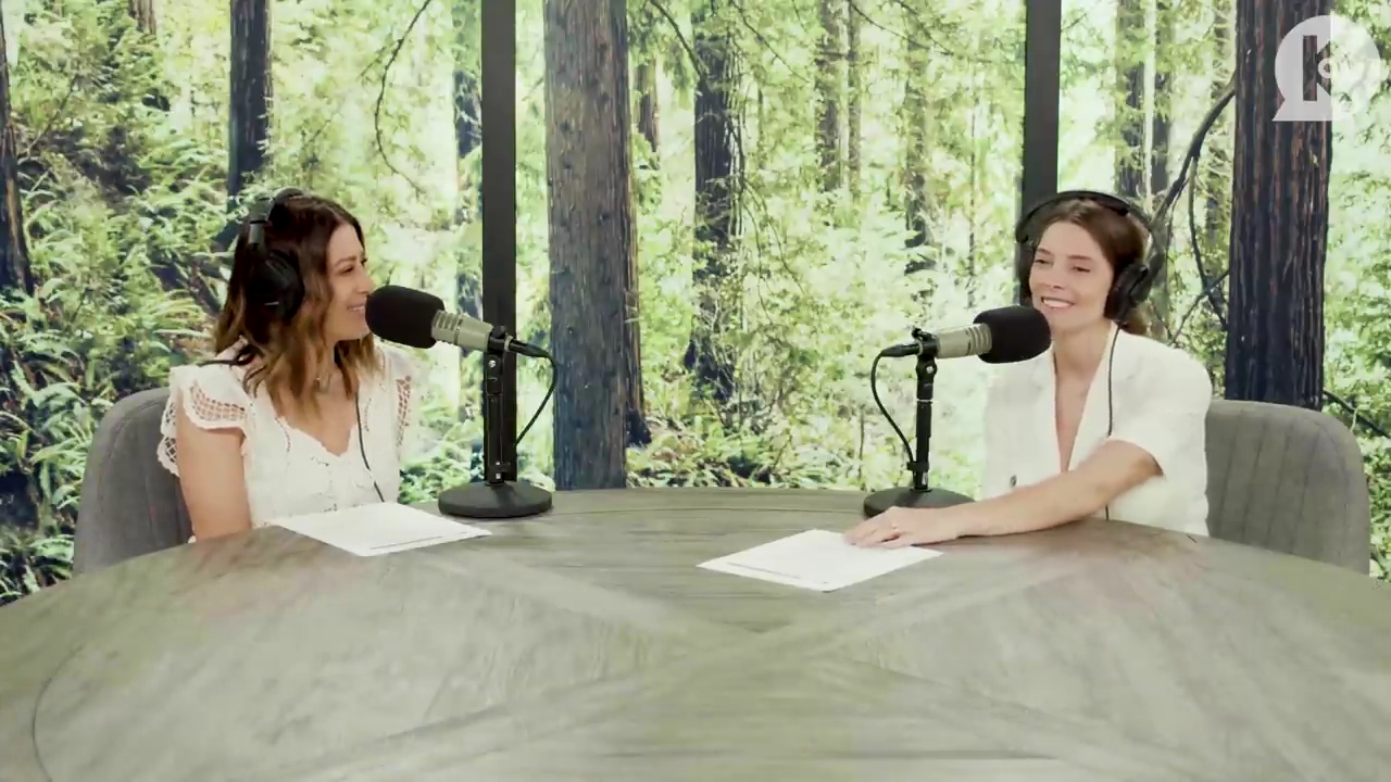 Ashley-Greene-dot-nl_TheTwilightEffect-Aflevering7NewMoonRewatchPart1of3-3226.jpg