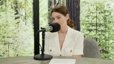 Ashley-Greene-dot-nl_TheTwilightEffect-Aflevering7NewMoonRewatchPart1of3-0883.jpg