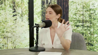 Ashley-Greene-dot-nl_TheTwilightEffect-Aflevering7NewMoonRewatchPart1of3-1876.jpg