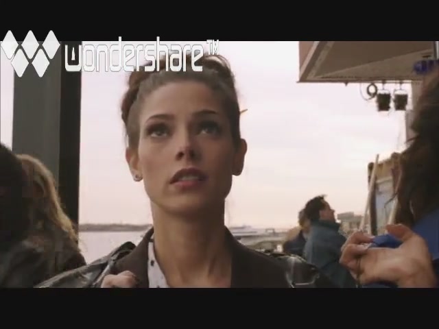 Ashley-Greene-dot-nl-Americana1x01Pilot1408.jpg