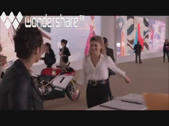 Ashley-Greene-dot-nl-Americana1x01Pilot3003.jpg
