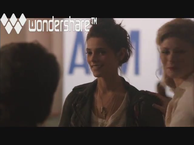 Ashley-Greene-dot-nl-Americana1x01Pilot3187.jpg