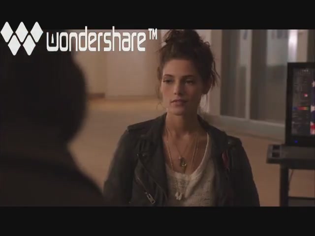 Ashley-Greene-dot-nl-Americana1x01Pilot3204.jpg