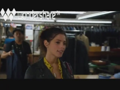 Ashley-Greene-dot-nl-Americana1x01Pilot0408.jpg