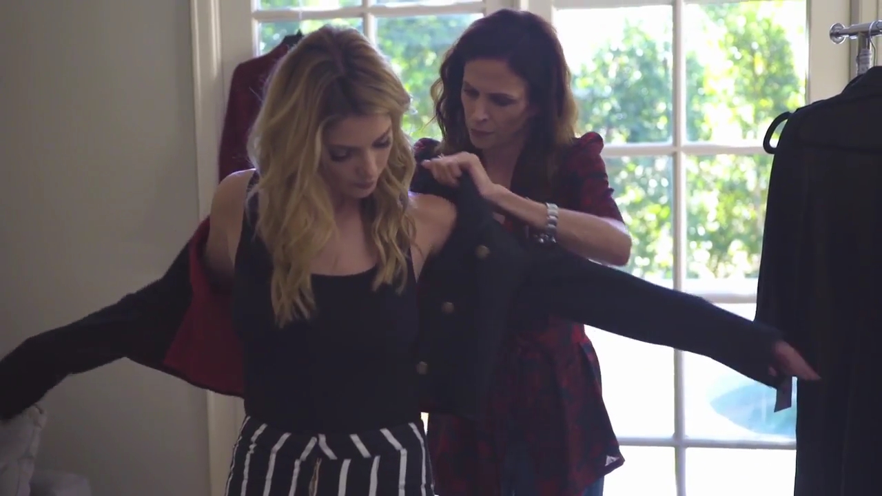 Ashley-Greene-dot-nl_ClickMyCloset0180.jpg Ashley-Greene-dot-nl_ClickMyCloset0180.jpg