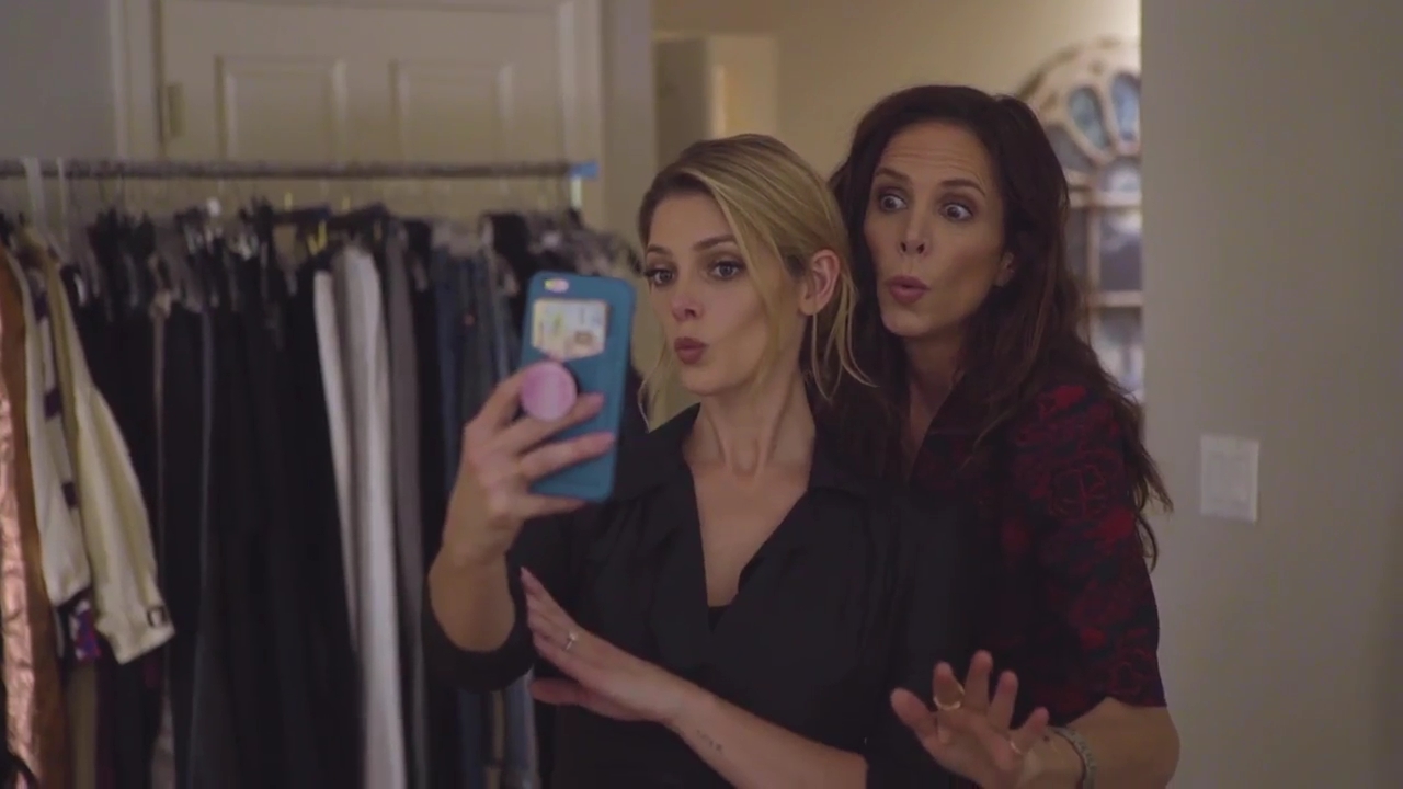 Ashley-Greene-dot-nl_ClickMyCloset0236.jpg Ashley-Greene-dot-nl_ClickMyCloset0236.jpg