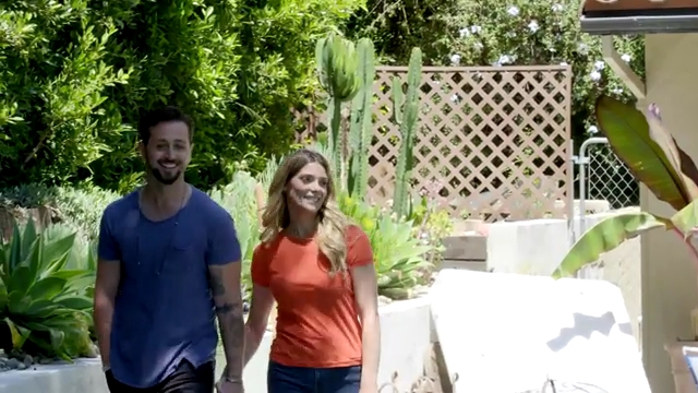 Ashley-Greene-dot-NL_DesignTherapy-2x01AHollywoodRevamp0015.jpg