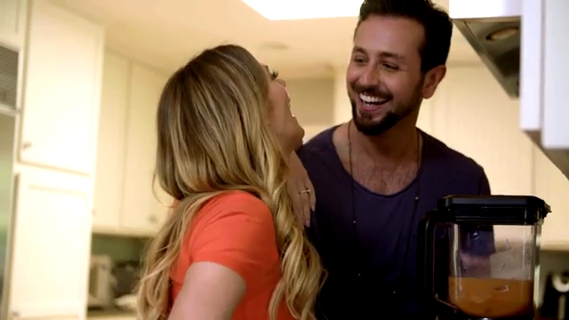 Ashley-Greene-dot-NL_DesignTherapy-2x01AHollywoodRevamp0127.jpg
