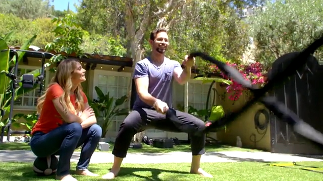 Ashley-Greene-dot-NL_DesignTherapy-2x01AHollywoodRevamp0145.jpg