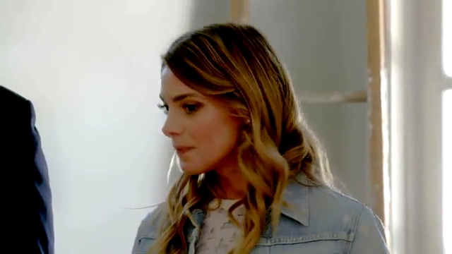 Ashley-Greene-dot-NL_DesignTherapy-2x01AHollywoodRevamp0274.jpg