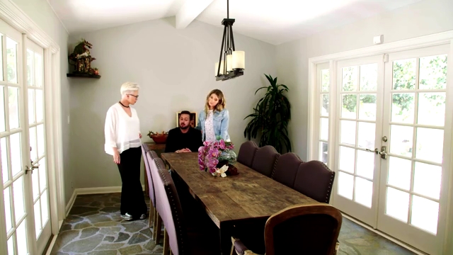 Ashley-Greene-dot-NL_DesignTherapy-2x01AHollywoodRevamp0515.jpg