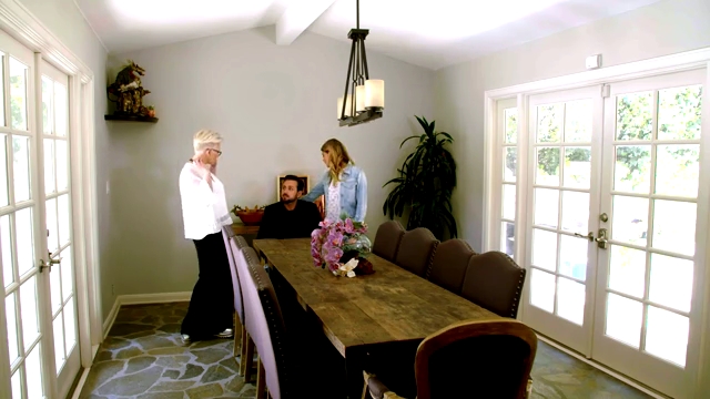 Ashley-Greene-dot-NL_DesignTherapy-2x01AHollywoodRevamp0640.jpg