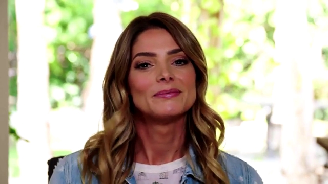 Ashley-Greene-dot-NL_DesignTherapy-2x01AHollywoodRevamp0815.jpg
