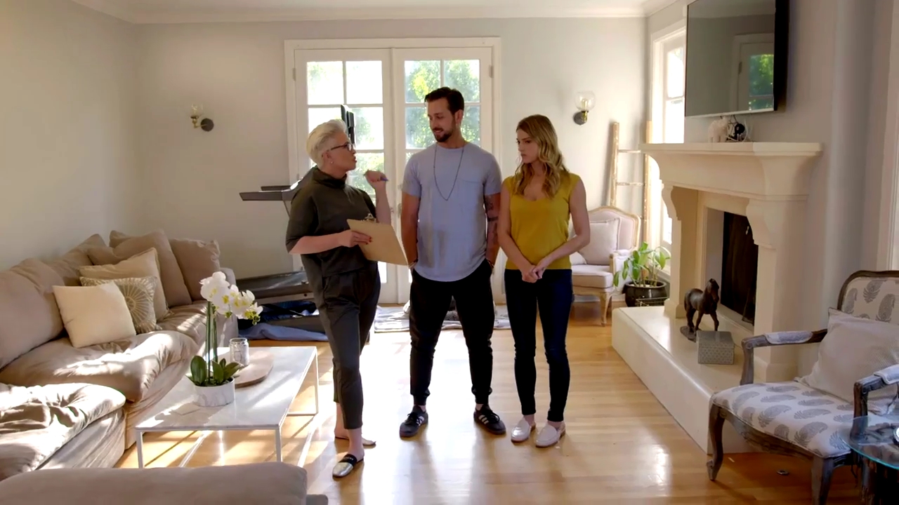 Ashley-Greene-dot-NL_DesignTherapy-2x02LoveItHateItorMeh0132.jpg