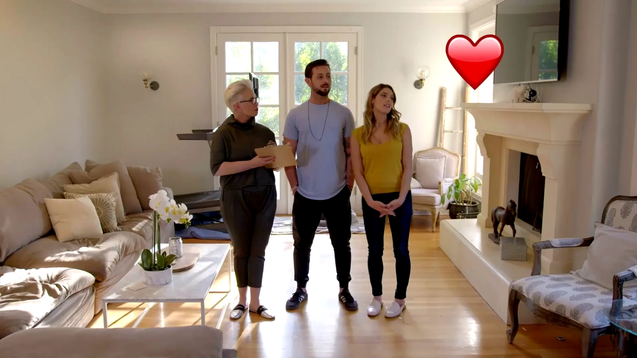 Ashley-Greene-dot-NL_DesignTherapy-2x02LoveItHateItorMeh0147.jpg