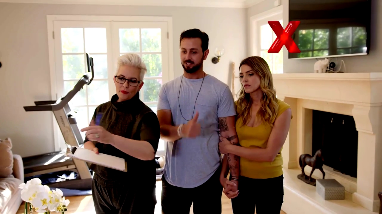 Ashley-Greene-dot-NL_DesignTherapy-2x02LoveItHateItorMeh0168.jpg