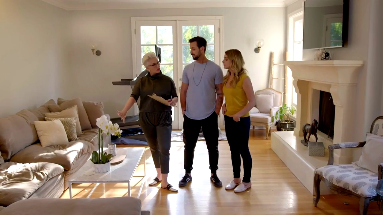 Ashley-Greene-dot-NL_DesignTherapy-2x02LoveItHateItorMeh0199.jpg