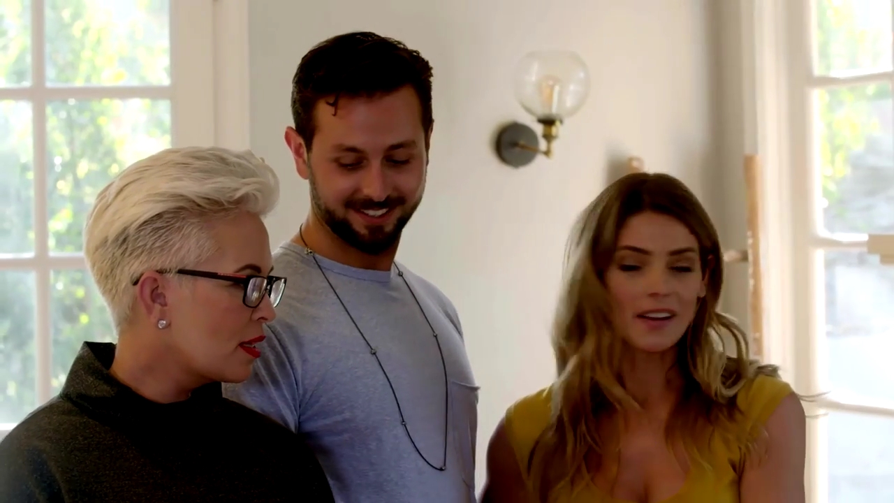 Ashley-Greene-dot-NL_DesignTherapy-2x02LoveItHateItorMeh0271.jpg