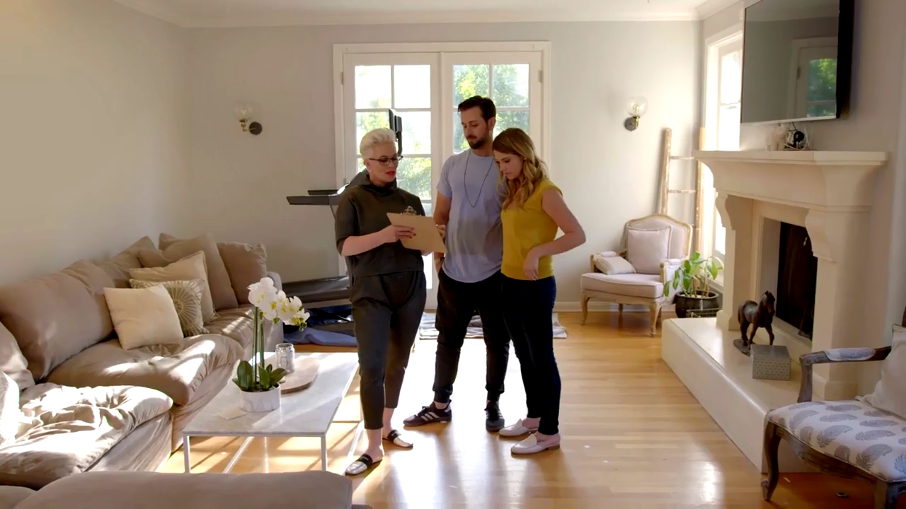 Ashley-Greene-dot-NL_DesignTherapy-2x02LoveItHateItorMeh0299.jpg