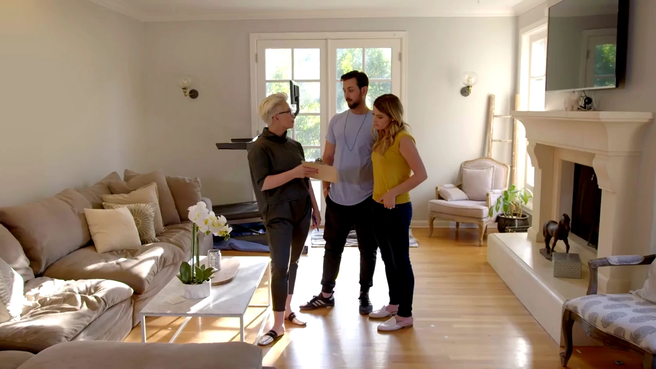 Ashley-Greene-dot-NL_DesignTherapy-2x02LoveItHateItorMeh0310.jpg