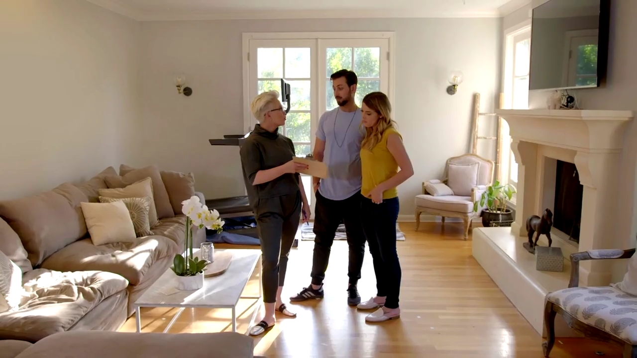 Ashley-Greene-dot-NL_DesignTherapy-2x02LoveItHateItorMeh0311.jpg