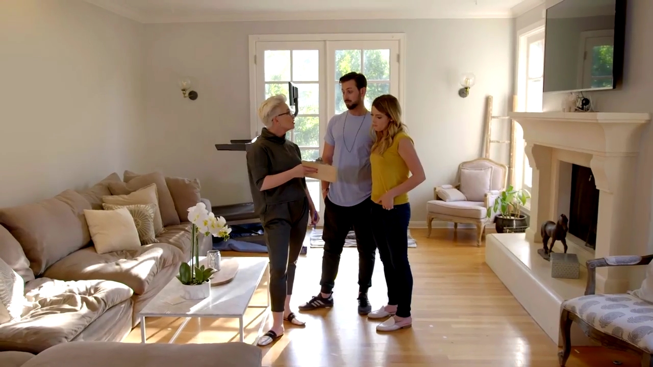 Ashley-Greene-dot-NL_DesignTherapy-2x02LoveItHateItorMeh0312.jpg