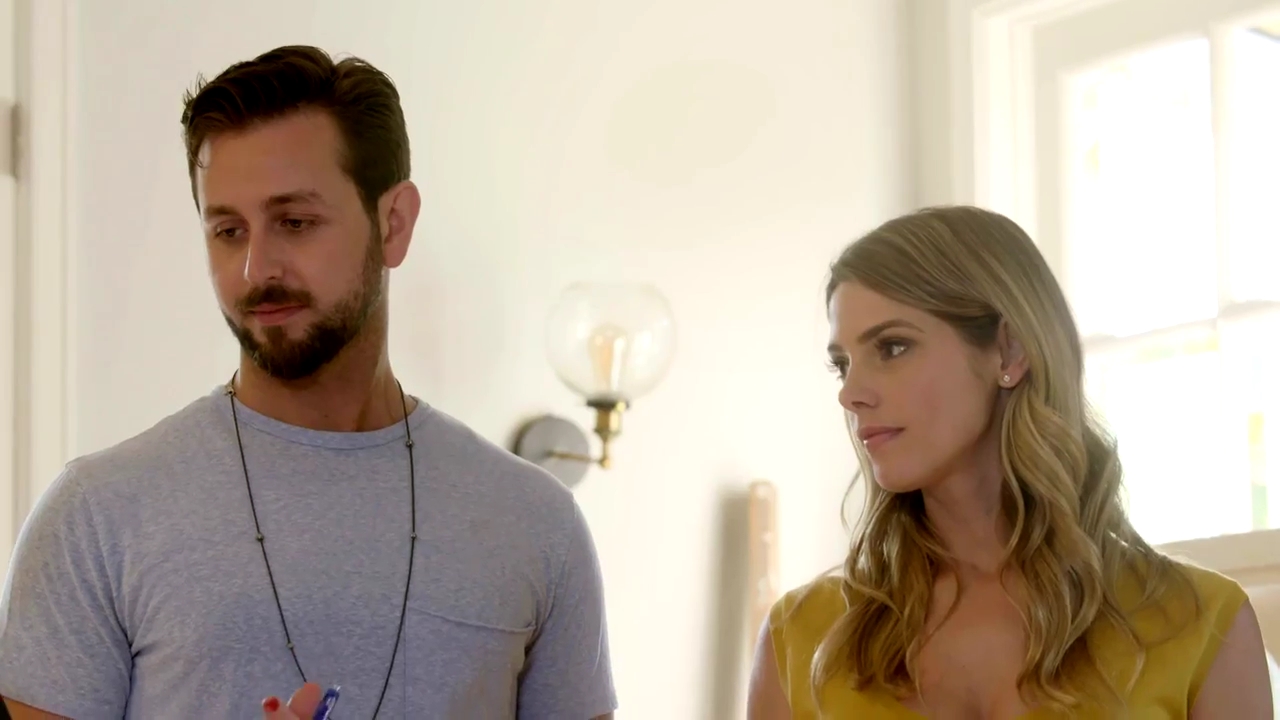 Ashley-Greene-dot-NL_DesignTherapy-2x02LoveItHateItorMeh0318.jpg