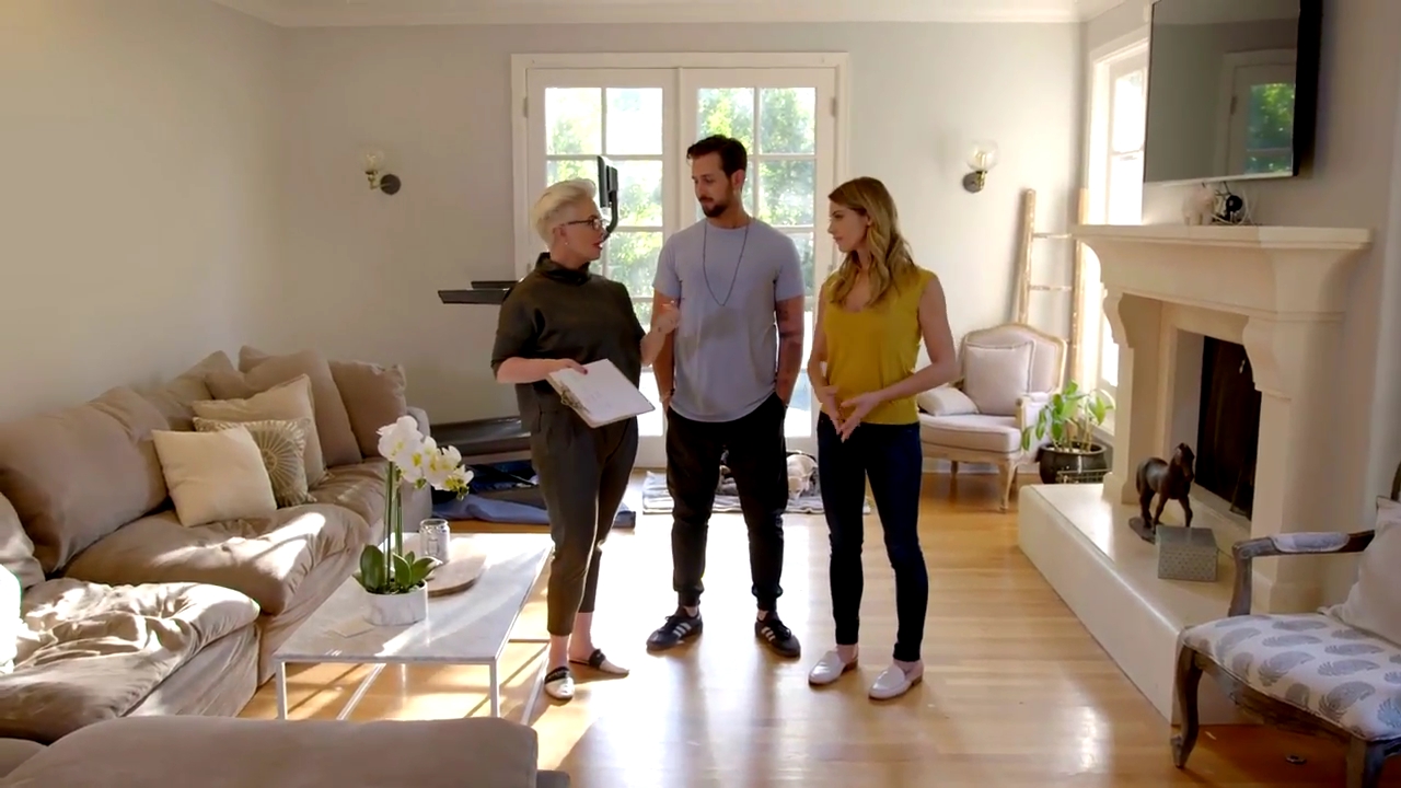 Ashley-Greene-dot-NL_DesignTherapy-2x02LoveItHateItorMeh0355.jpg