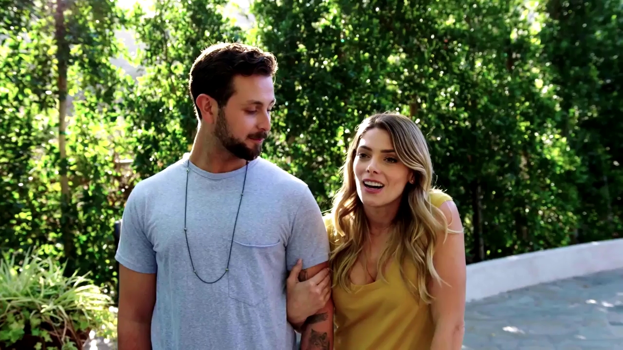 Ashley-Greene-dot-NL_DesignTherapy-2x02LoveItHateItorMeh0413.jpg