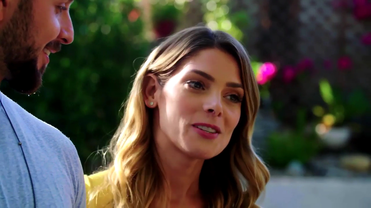 Ashley-Greene-dot-NL_DesignTherapy-2x02LoveItHateItorMeh0416.jpg