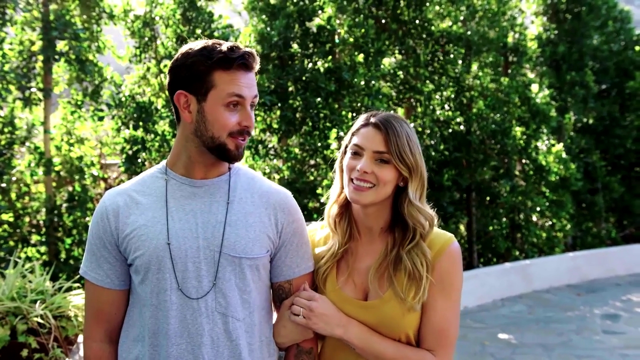 Ashley-Greene-dot-NL_DesignTherapy-2x02LoveItHateItorMeh0457.jpg