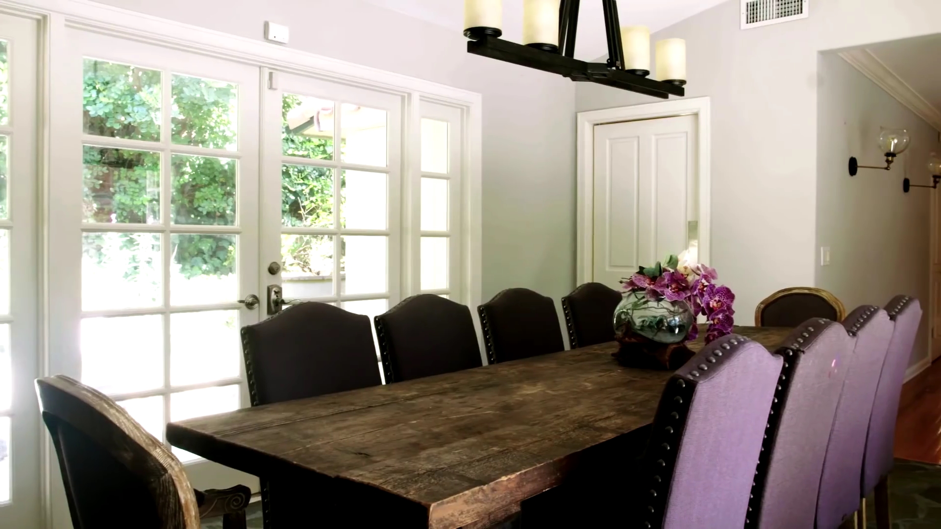 Ashley-Greene-dot-NL_DesignTherapy-2x03HisOrHers0148.jpg