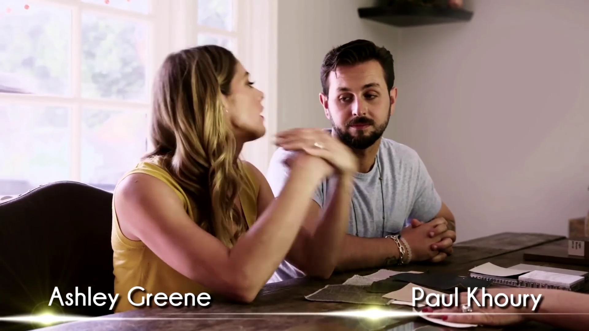 Ashley-Greene-dot-NL_DesignTherapy-2x03HisOrHers0153.jpg