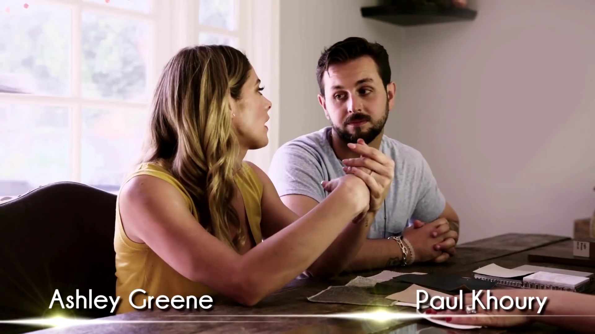 Ashley-Greene-dot-NL_DesignTherapy-2x03HisOrHers0155.jpg