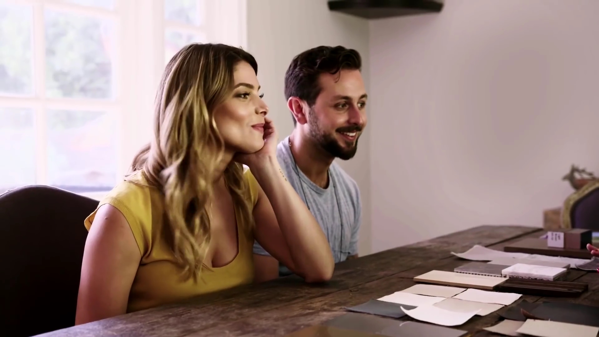 Ashley-Greene-dot-NL_DesignTherapy-2x03HisOrHers0188.jpg