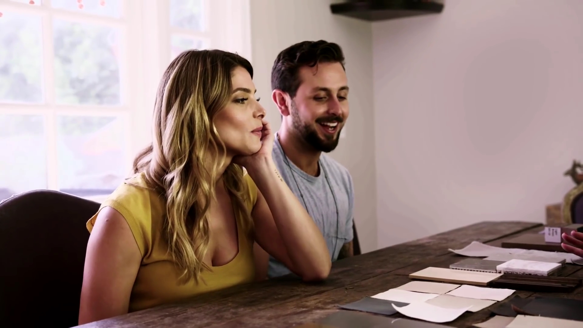 Ashley-Greene-dot-NL_DesignTherapy-2x03HisOrHers0202.jpg