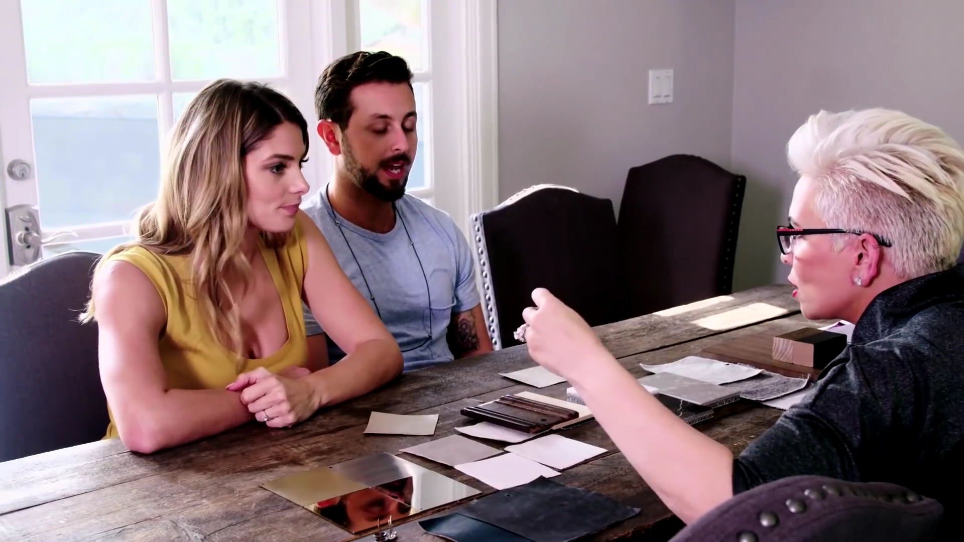 Ashley-Greene-dot-NL_DesignTherapy-2x03HisOrHers0223.jpg