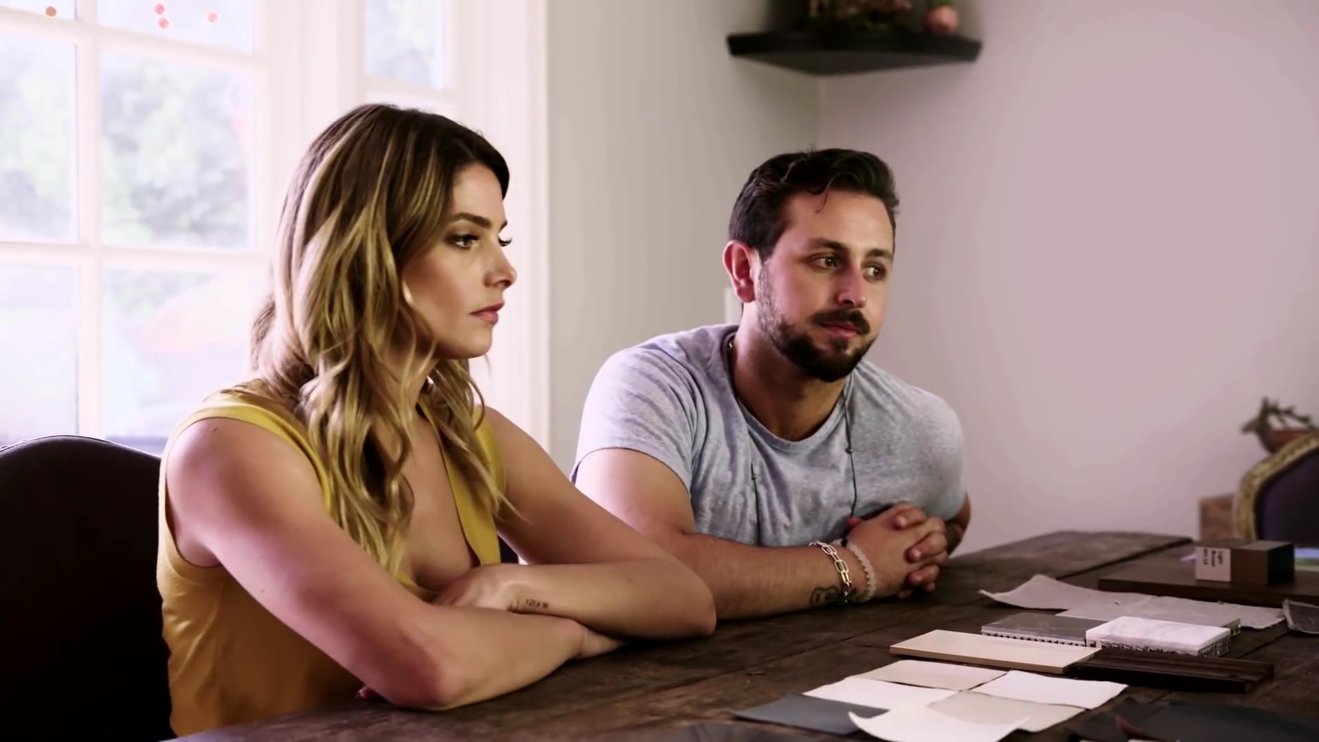 Ashley-Greene-dot-NL_DesignTherapy-2x03HisOrHers0280.jpg