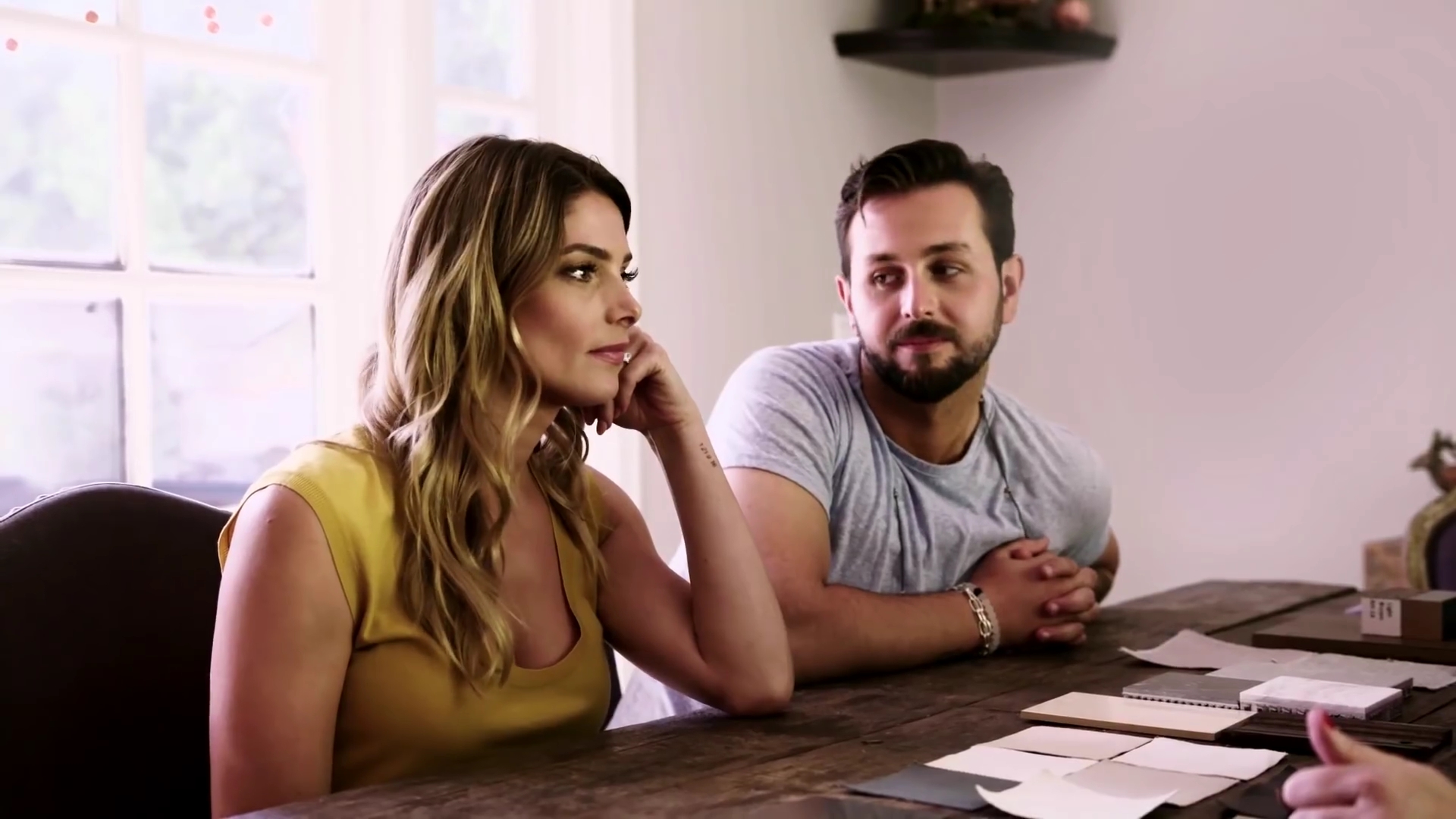 Ashley-Greene-dot-NL_DesignTherapy-2x03HisOrHers0295.jpg