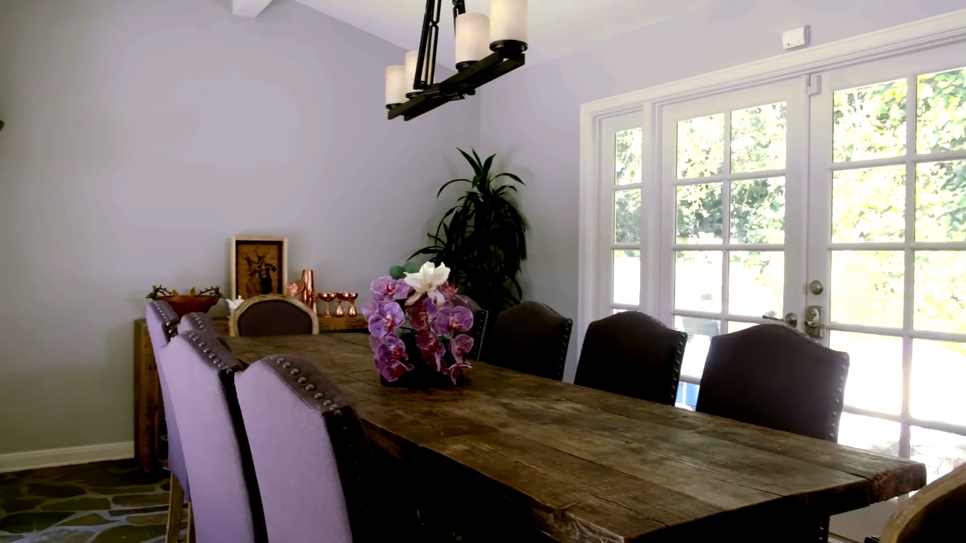Ashley-Greene-dot-NL_DesignTherapy-2x03HisOrHers0490.jpg