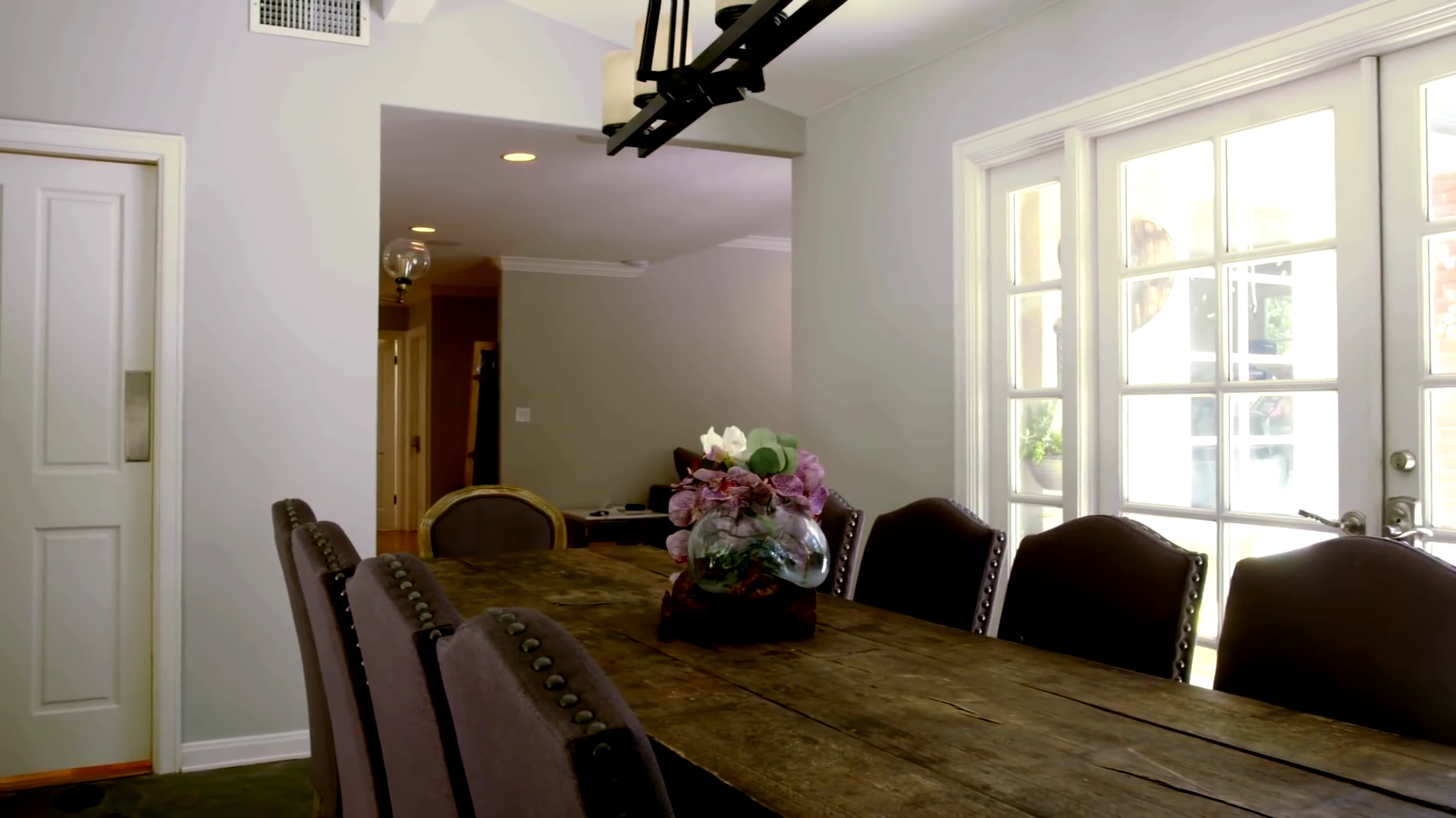 Ashley-Greene-dot-NL_DesignTherapy-2x03HisOrHers0589.jpg