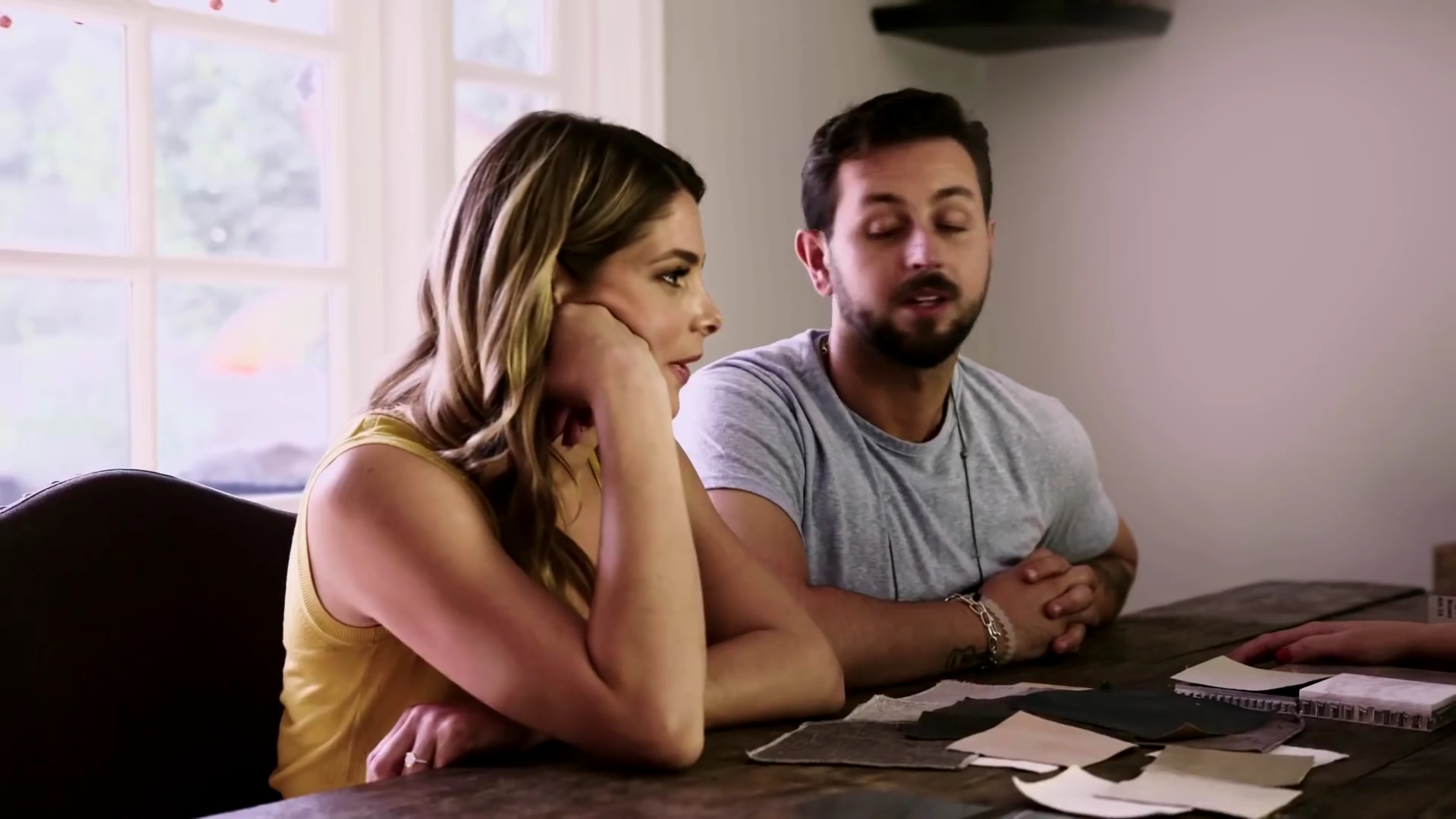 Ashley-Greene-dot-NL_DesignTherapy-2x03HisOrHers0596.jpg