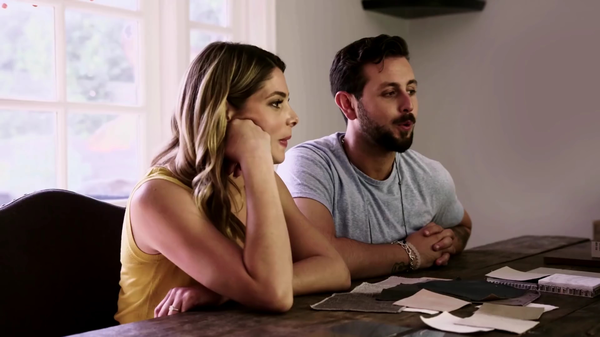 Ashley-Greene-dot-NL_DesignTherapy-2x03HisOrHers0604.jpg