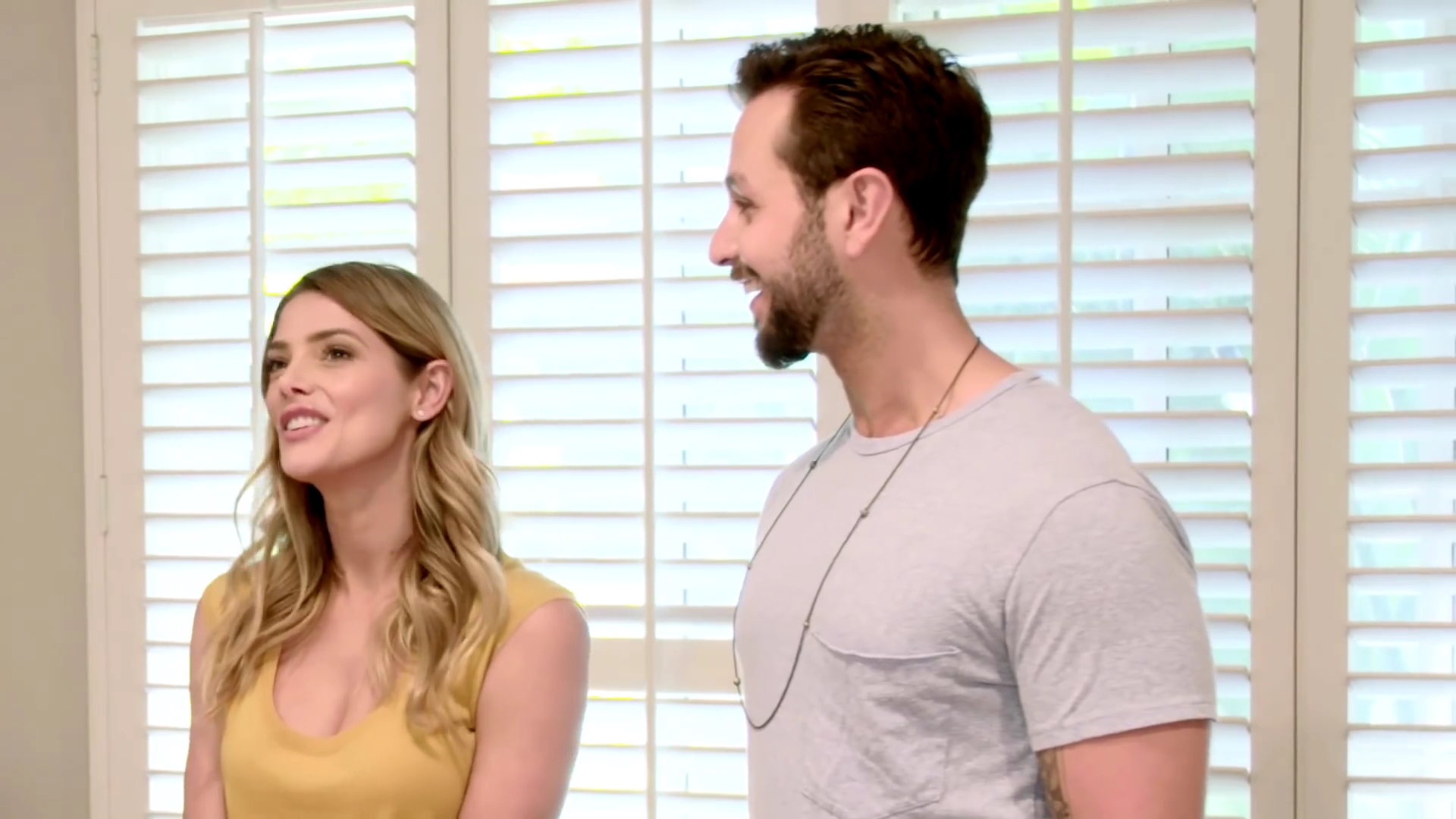 Ashley-Greene-dot-nl_DesignTherapy2x04GoodVibesOnly0133.jpg