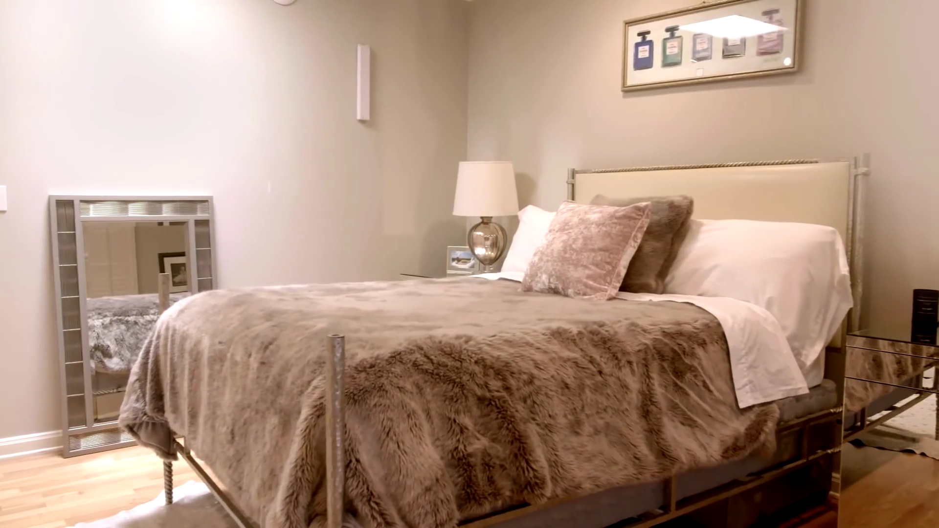 Ashley-Greene-dot-nl_DesignTherapy2x04GoodVibesOnly0209.jpg Ashley-Greene-dot-nl_DesignTherapy2x04GoodVibesOnly0209.jpg