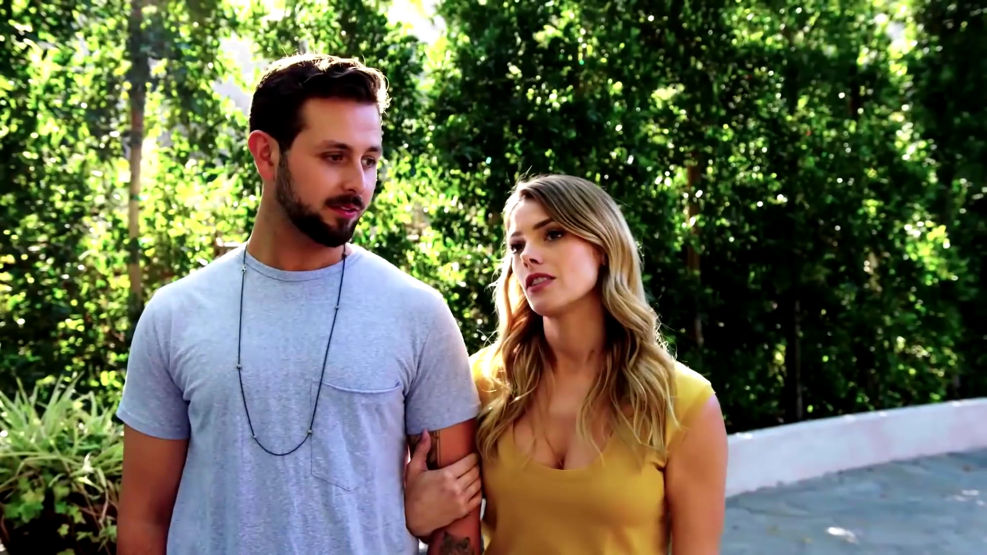 Ashley-Greene-dot-nl_DesignTherapy2x04GoodVibesOnly0228.jpg